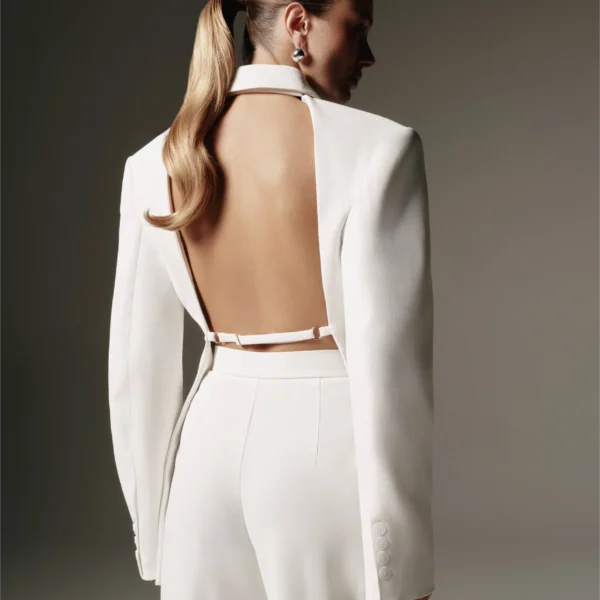 Jacket with an open back   Milk